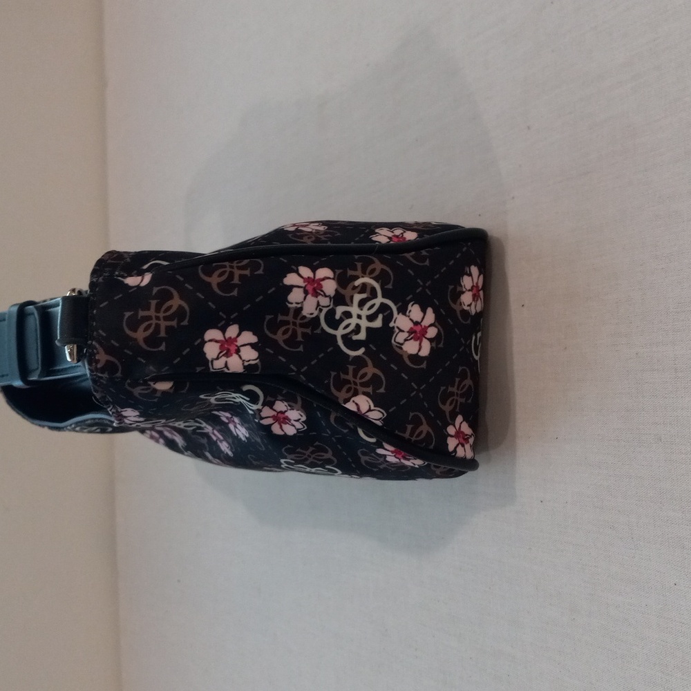 Handbag - Picture 4 of 14